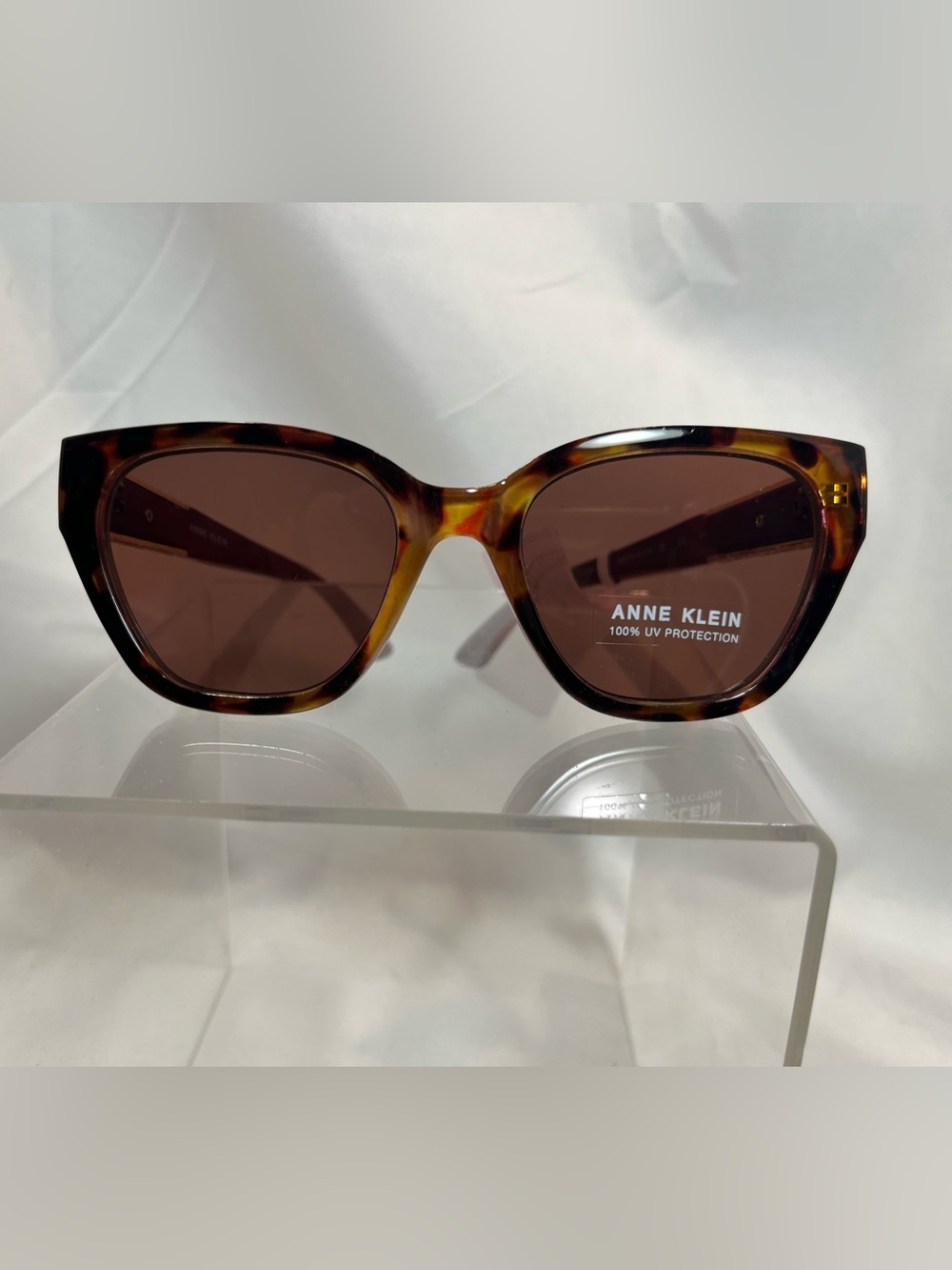 NWT Anne Klein Amber Tortoise Frame Sunglasses with Brown Lenses